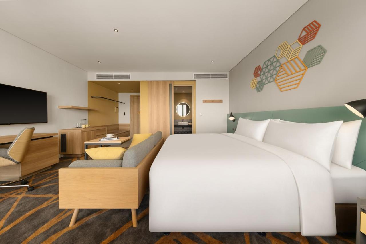 Hotel Hiive By Fusion Binh Duong - Vsip 1 Thuan An Esterno foto