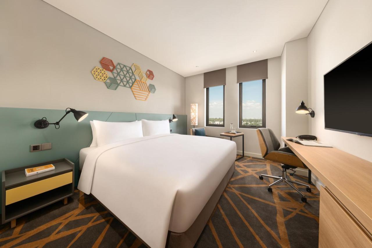 Hotel Hiive By Fusion Binh Duong - Vsip 1 Thuan An Esterno foto