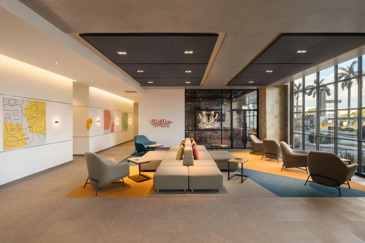 Hotel Hiive By Fusion Binh Duong - Vsip 1 Thuan An Esterno foto