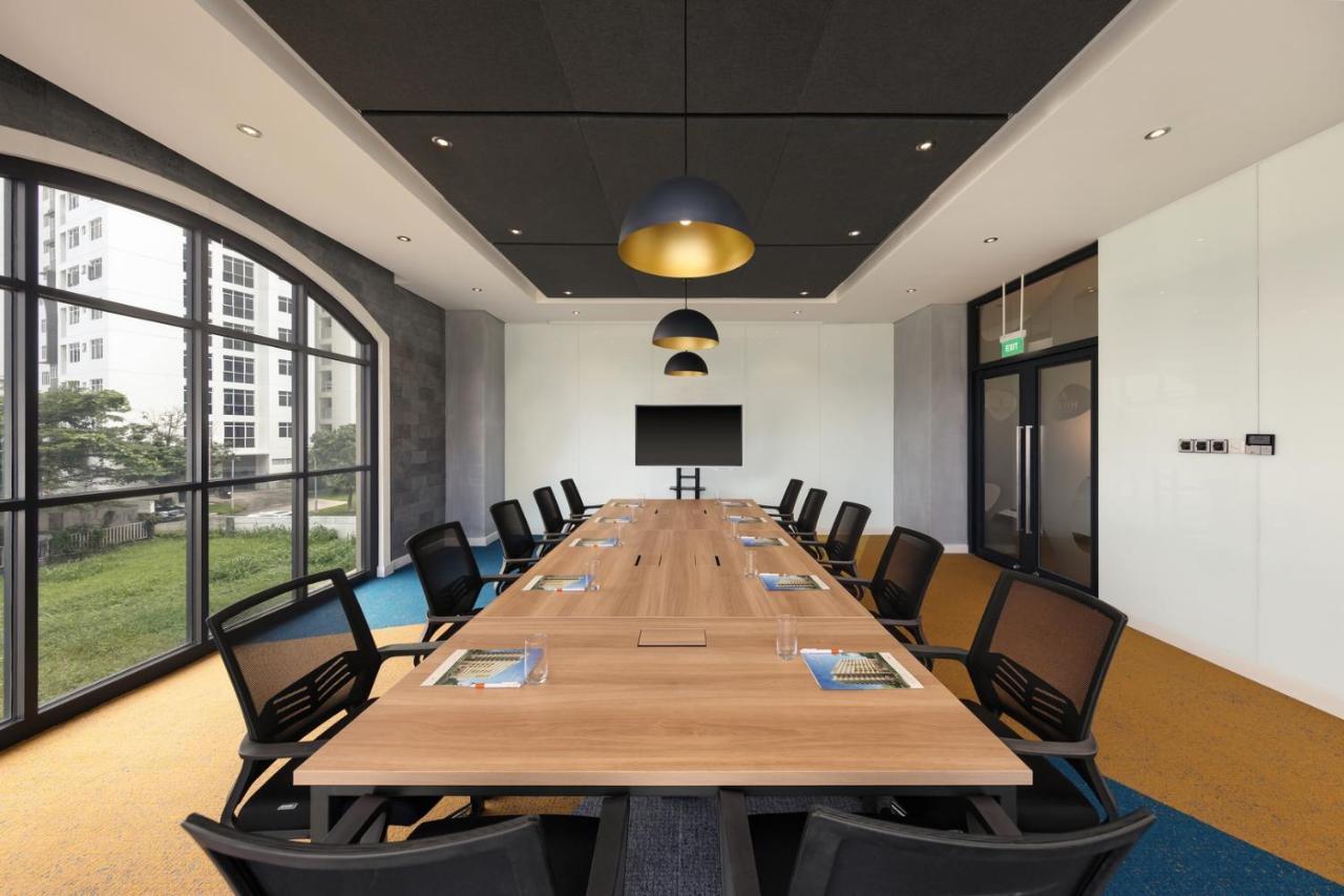 Hotel Hiive By Fusion Binh Duong - Vsip 1 Thuan An Esterno foto