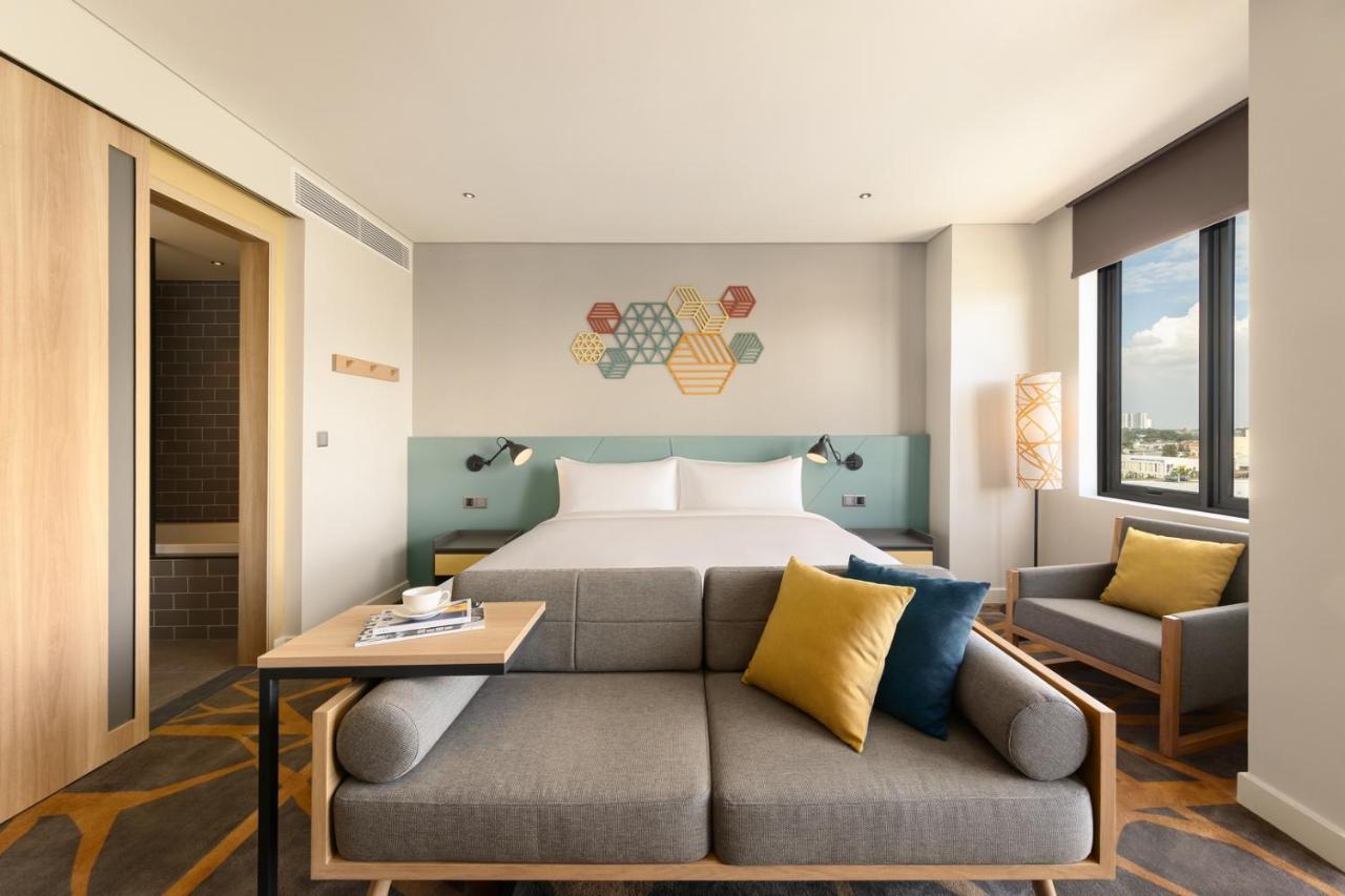 Hotel Hiive By Fusion Binh Duong - Vsip 1 Thuan An Esterno foto