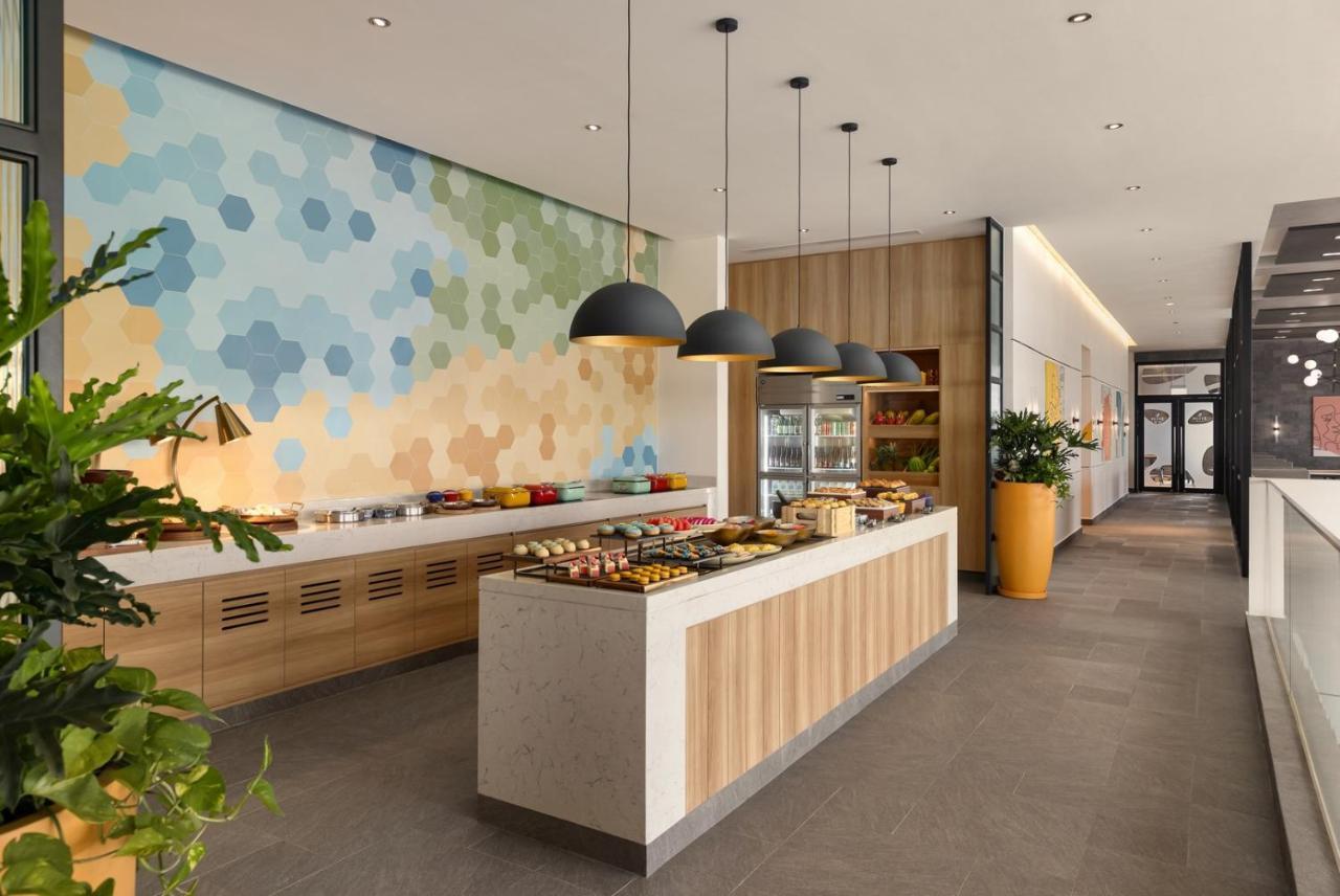 Hotel Hiive By Fusion Binh Duong - Vsip 1 Thuan An Esterno foto